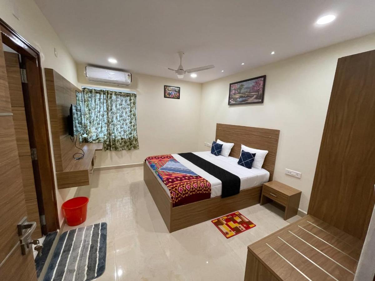 Hotel Srilakshmitulasiresidency Tirupati Exterior foto